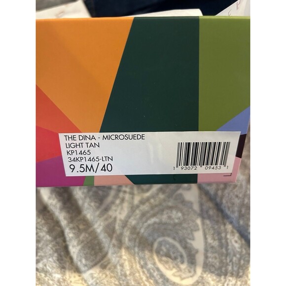 Katy Perry size 9.5 light tan microsuede pump - Picture 2 of 7